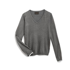 V neck sweater